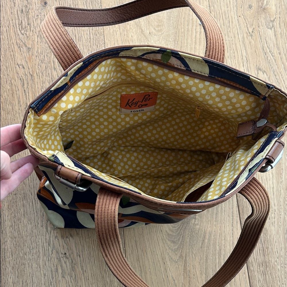 Fossil Women's Blue and Brown Patterned Tote - Picture 4 of 7